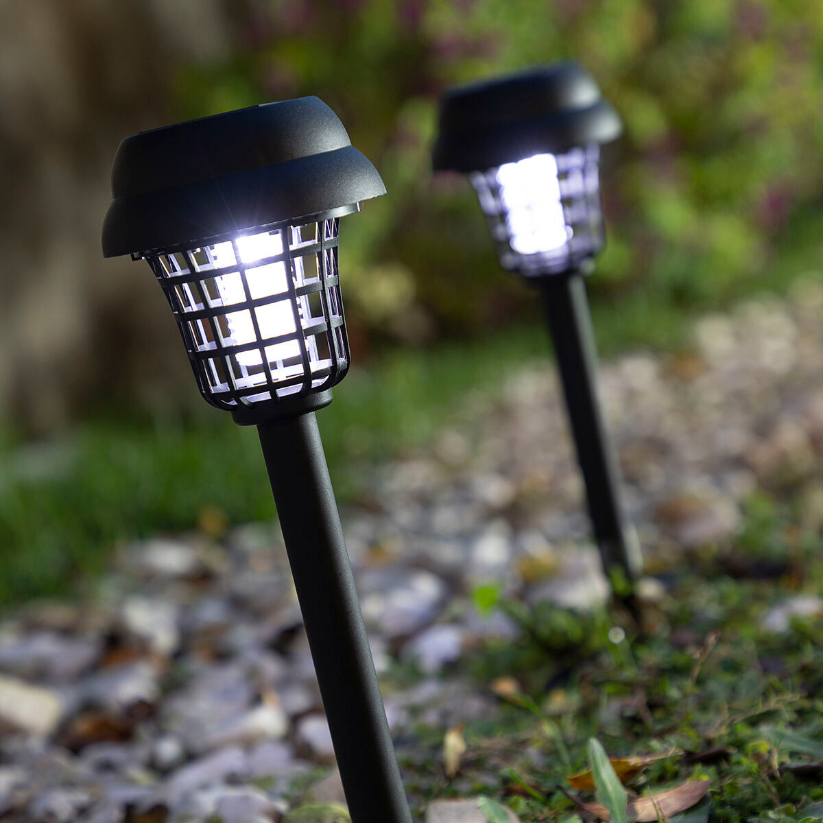 Standing mosquito solar garden lamp