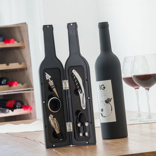 Wine bottle shape set with accessories